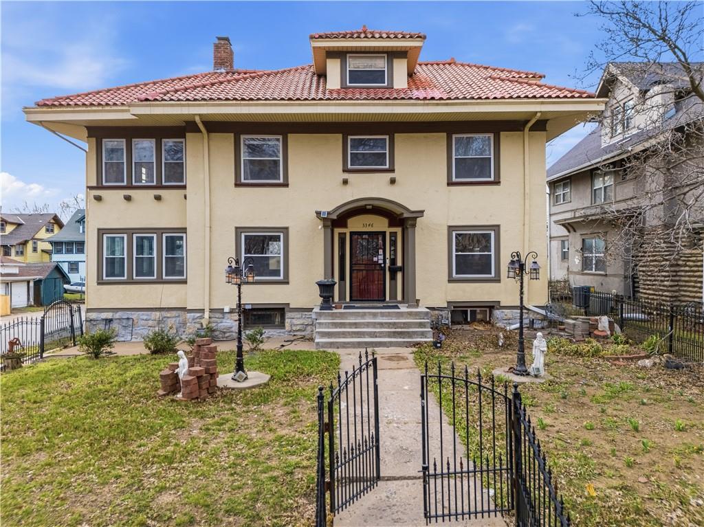 Listing Photo MLS #HMS2611895