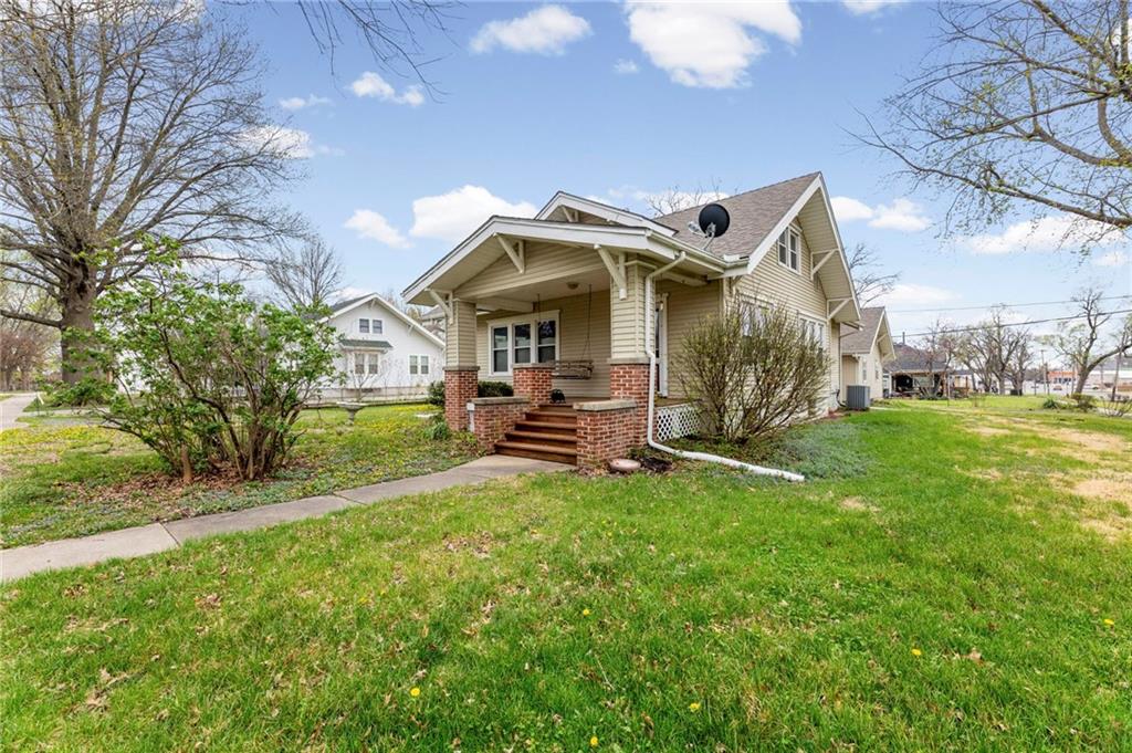 Listing Photo MLS #HMS2611928