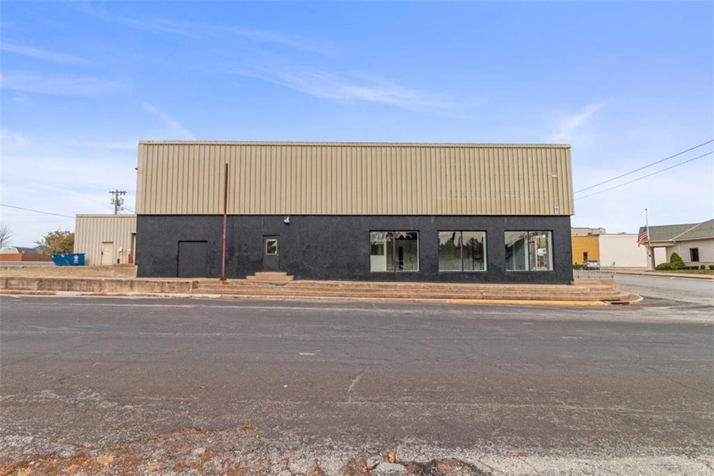 Listing Photo MLS #HMS2612390