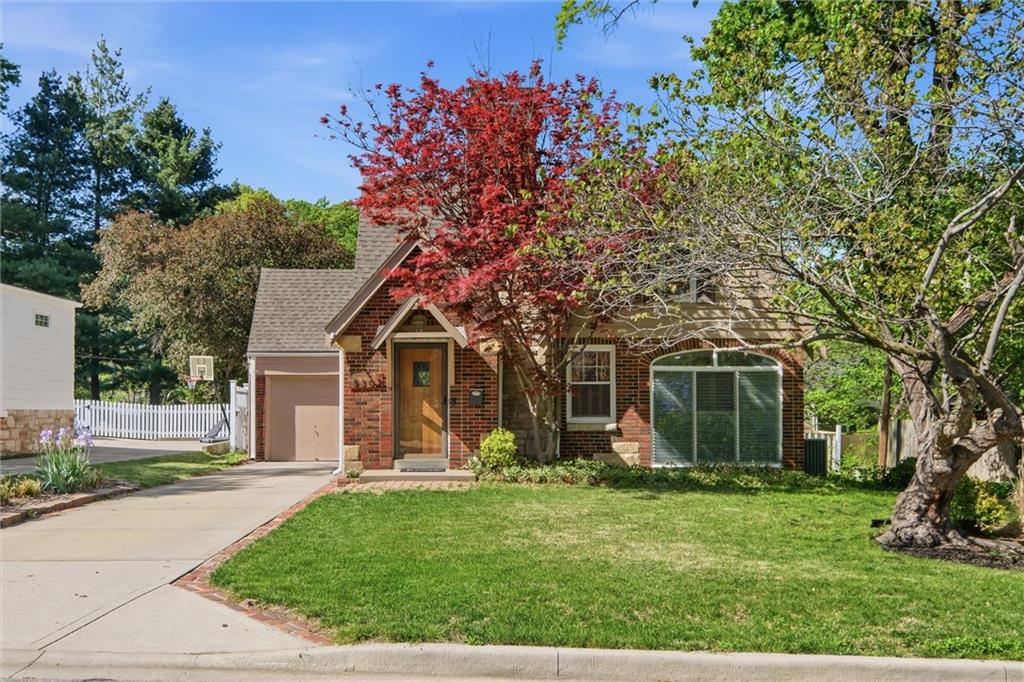 Listing Photo MLS #HMS2613018