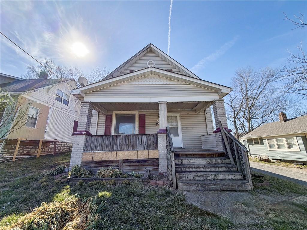 Listing Photo MLS #HMS2613576