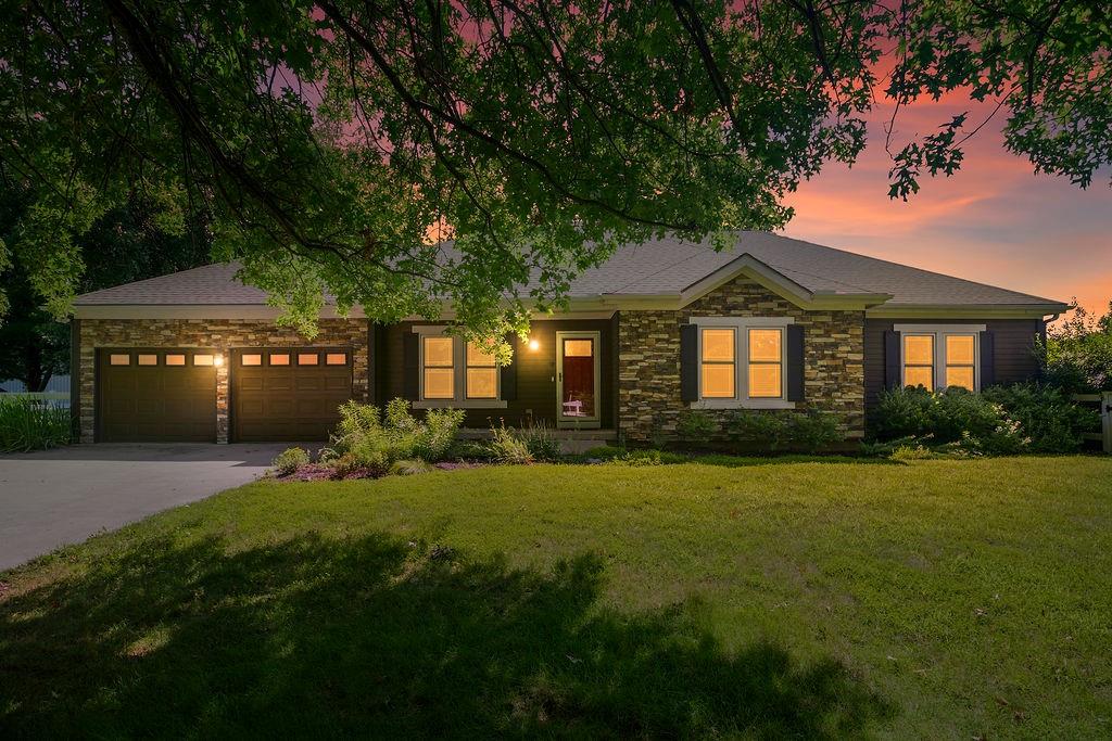 Listing Photo MLS #HMS2613593