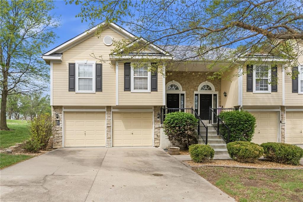 Listing Photo MLS #HMS2613793