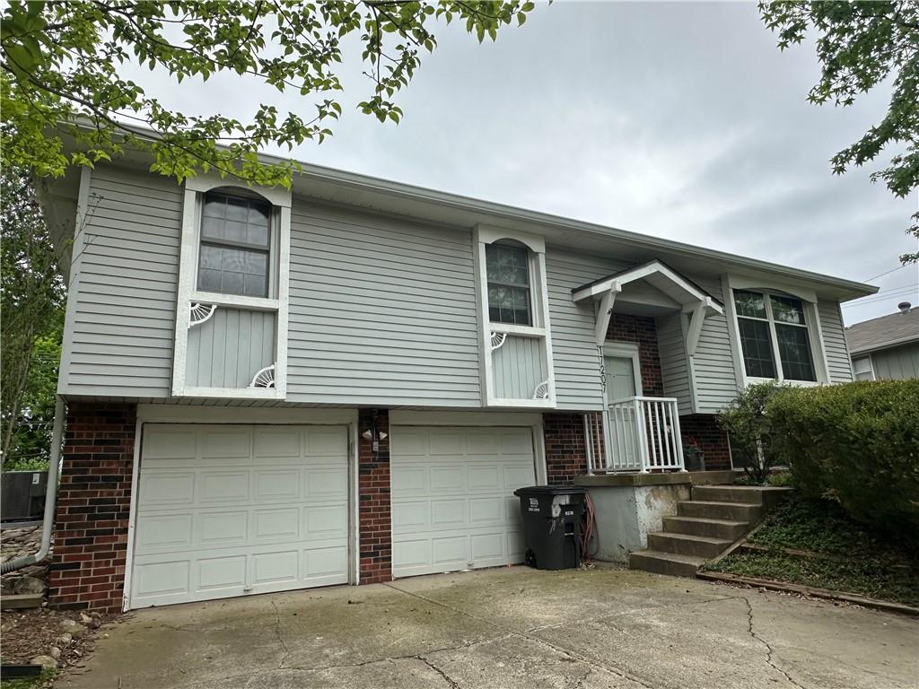 Listing Photo MLS #HMS2614781