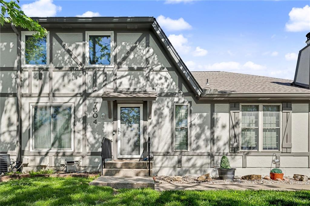 Listing Photo MLS #HMS2614796