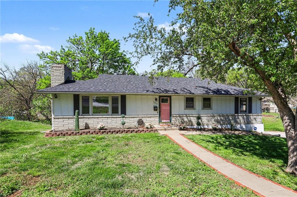 Listing Photo MLS #HMS2614804