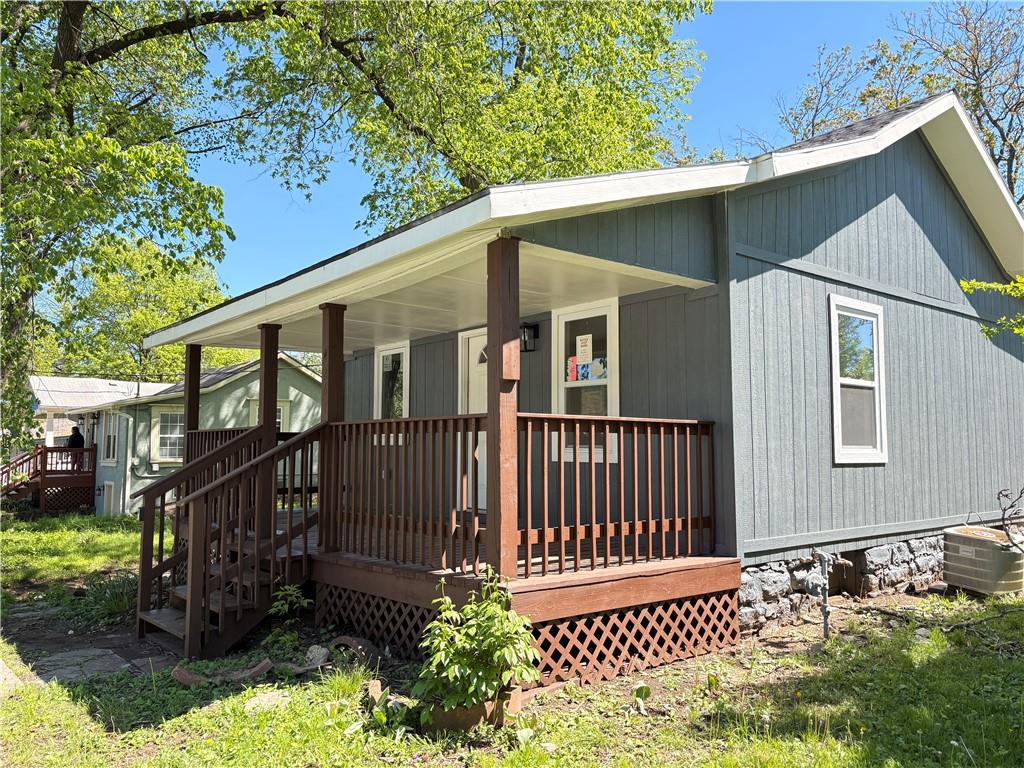 Listing Photo MLS #HMS2615009