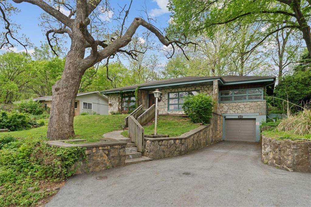 Listing Photo MLS #HMS2615607