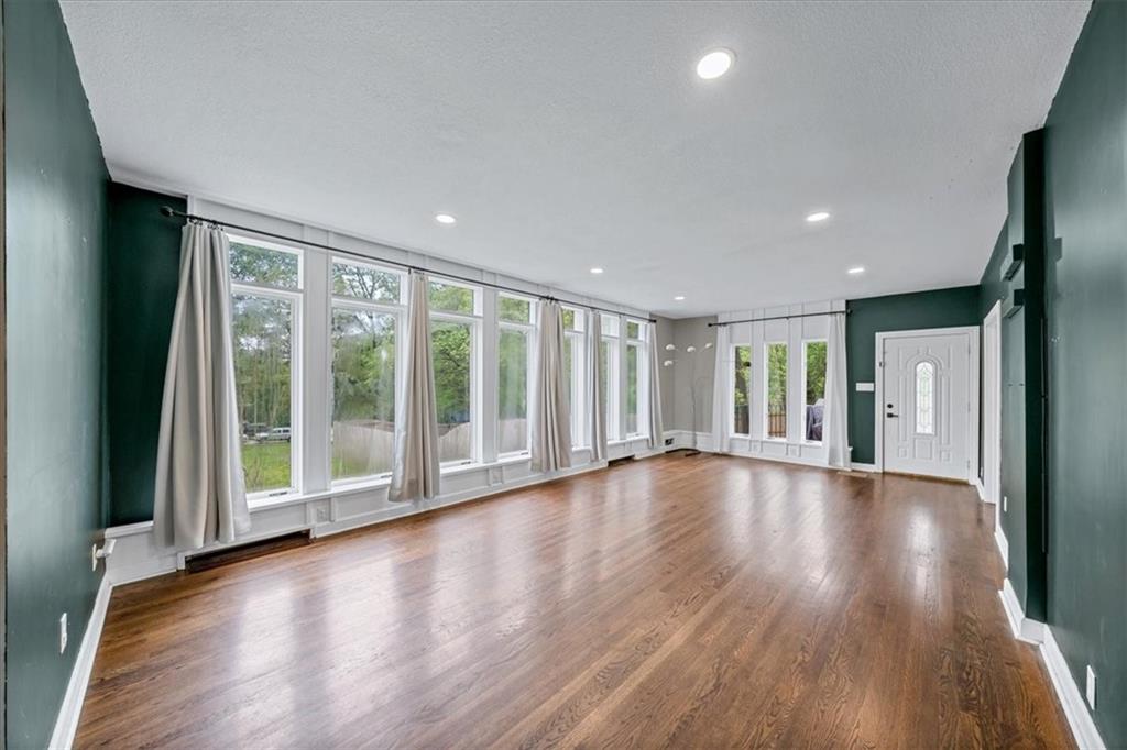 Listing Photo MLS #HMS2615661