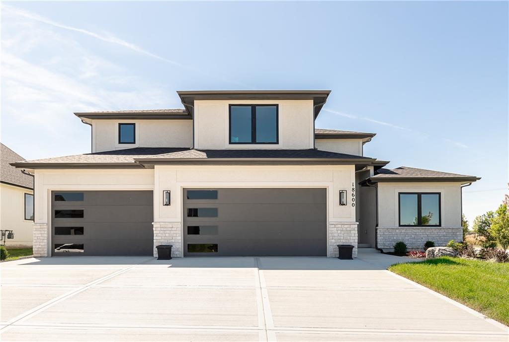 Listing Photo MLS #HMS2615919