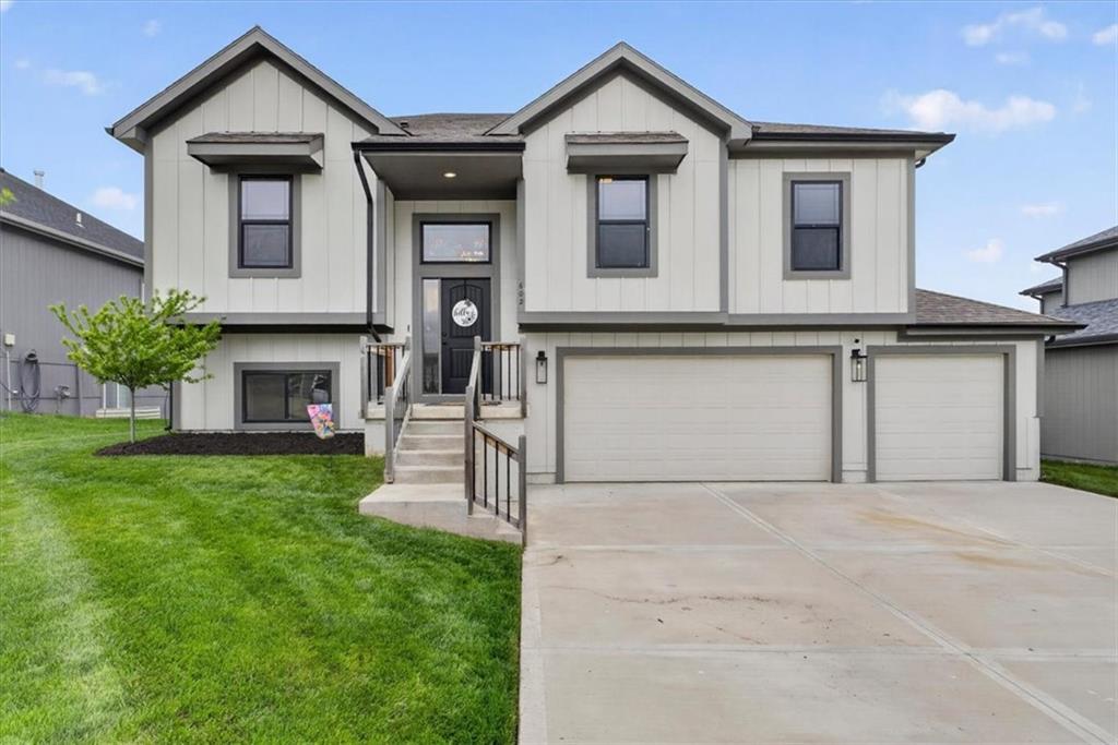 Listing Photo MLS #HMS2615963