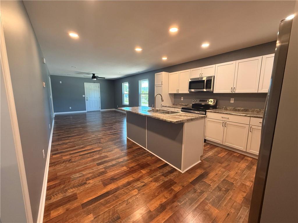 Listing Photo MLS #HMS2616213