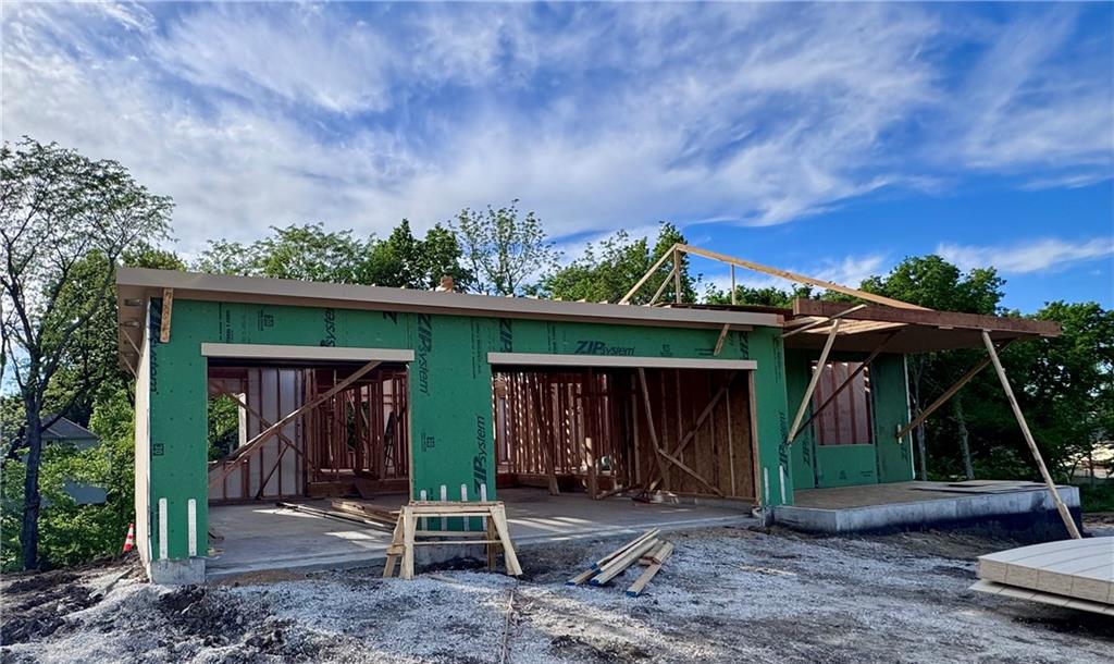 Listing Photo MLS #HMS2616266