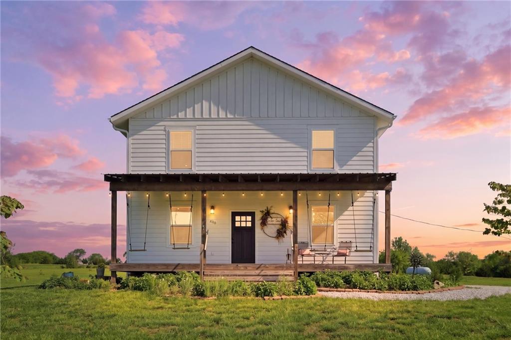 Listing Photo MLS #HMS2616447
