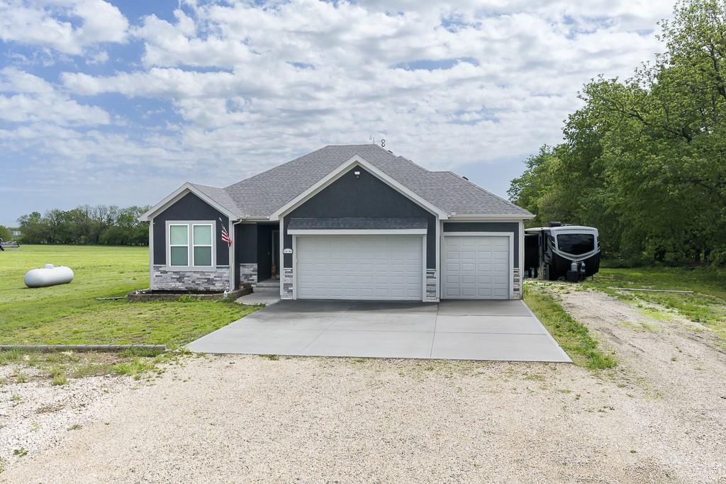 Listing Photo MLS #HMS2616787