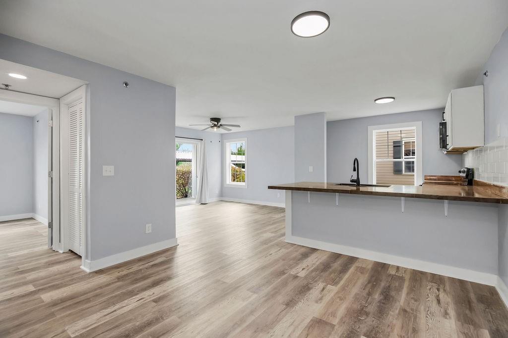 Listing Photo MLS #HMS2617042