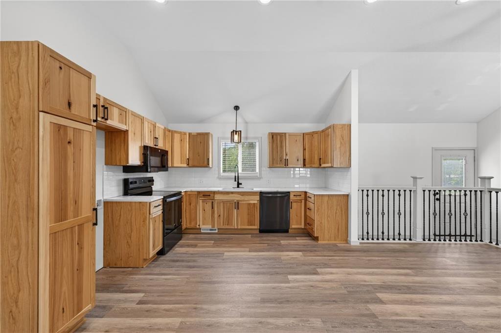 Listing Photo MLS #HMS2617480