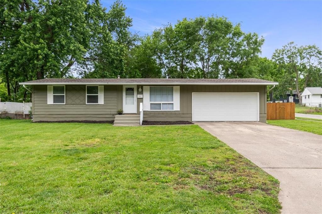 Listing Photo MLS #HMS2618241