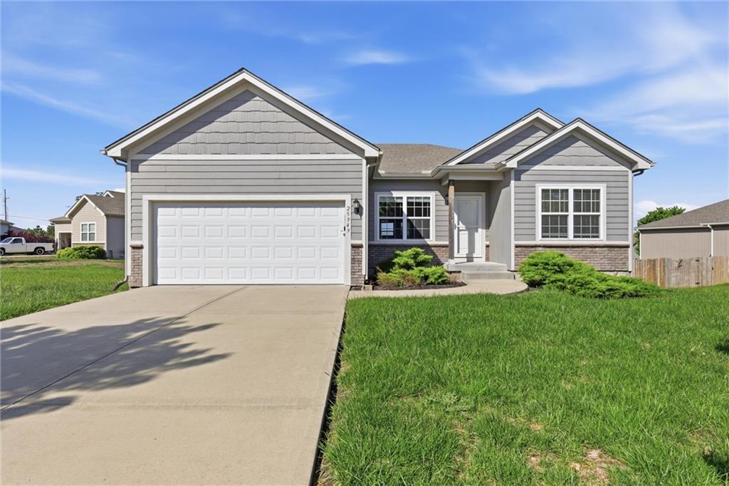 Listing Photo MLS #HMS2618382