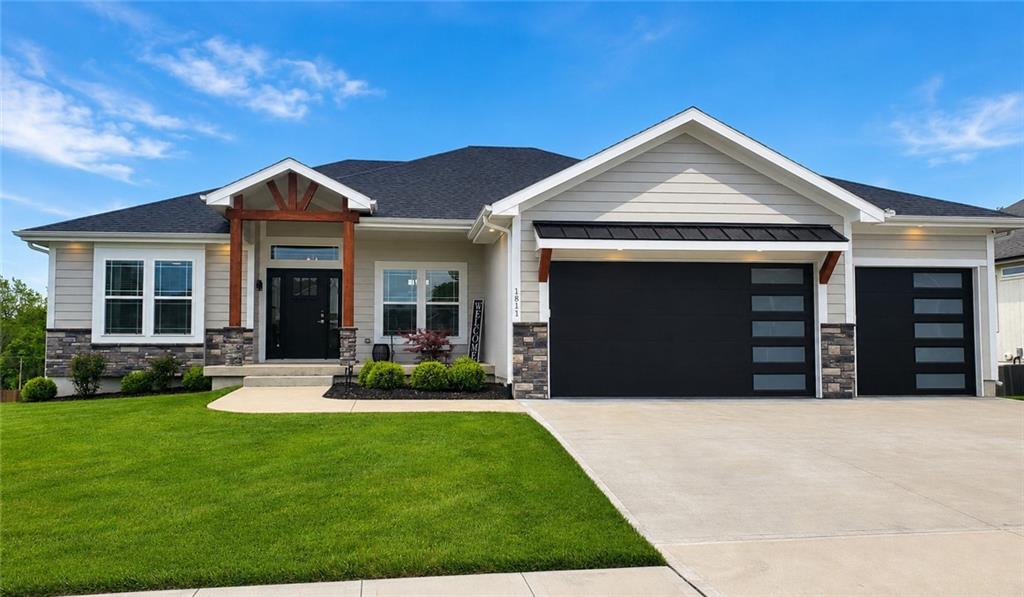 Listing Photo MLS #HMS2619213