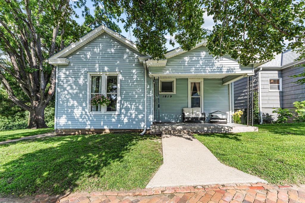 Listing Photo MLS #HMS2620480