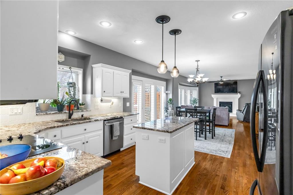 Listing Photo MLS #HMS2622199