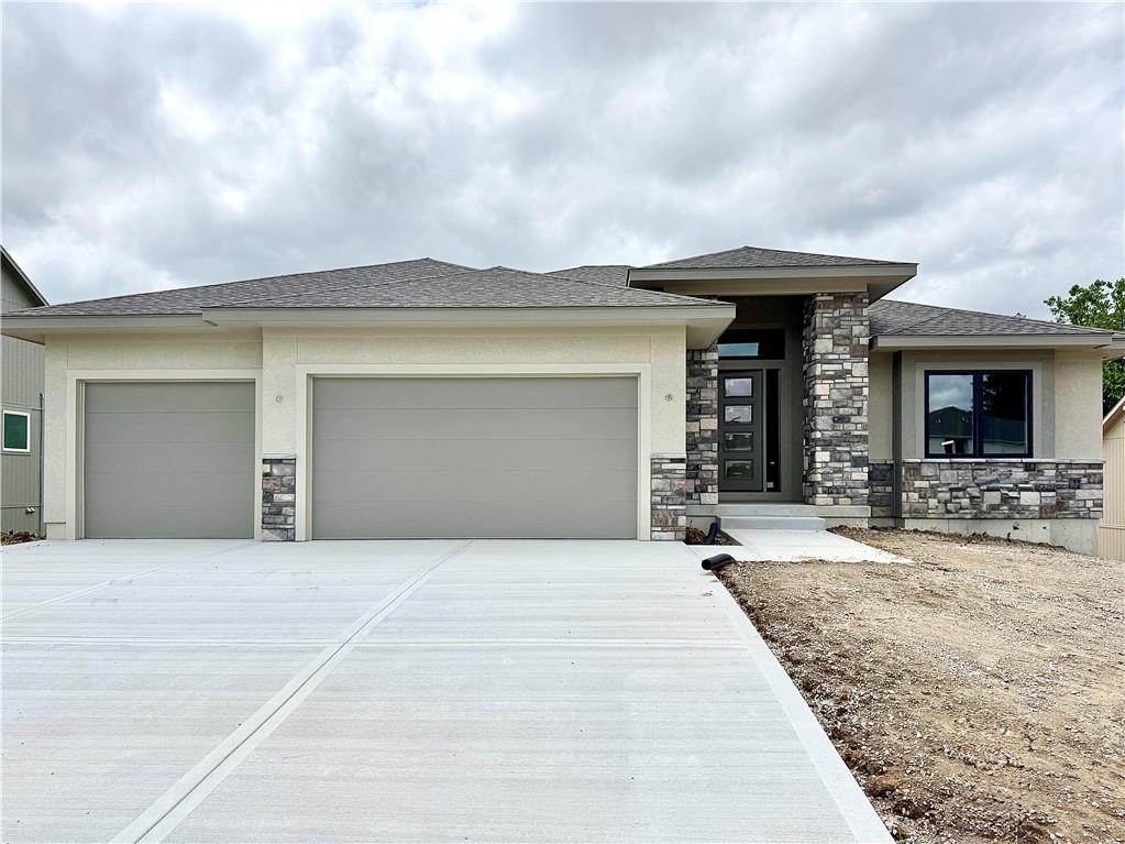 Listing Photo MLS #HMS2622433