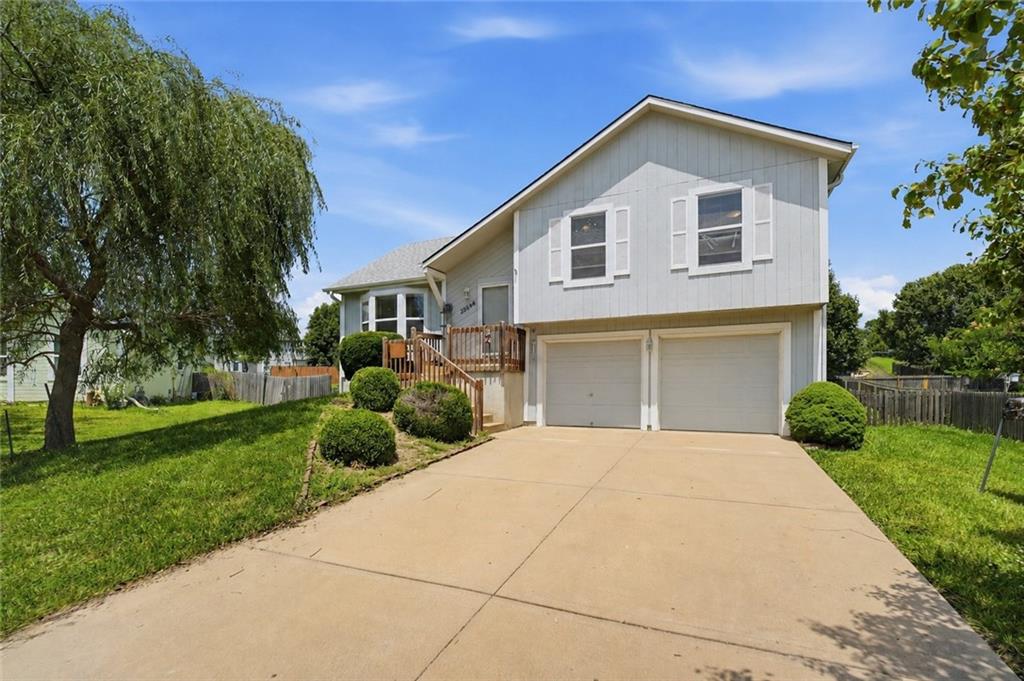 Listing Photo MLS #HMS2622665