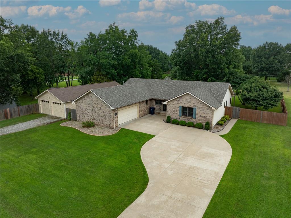 Listing Photo MLS #HMS2624851
