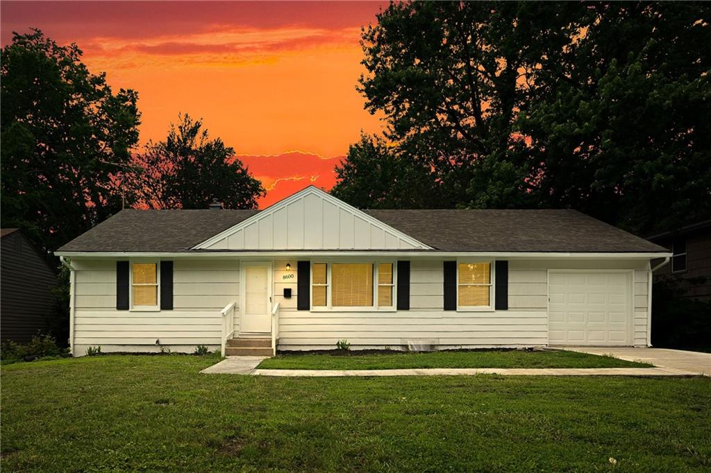 Listing Photo MLS #HMS2625209