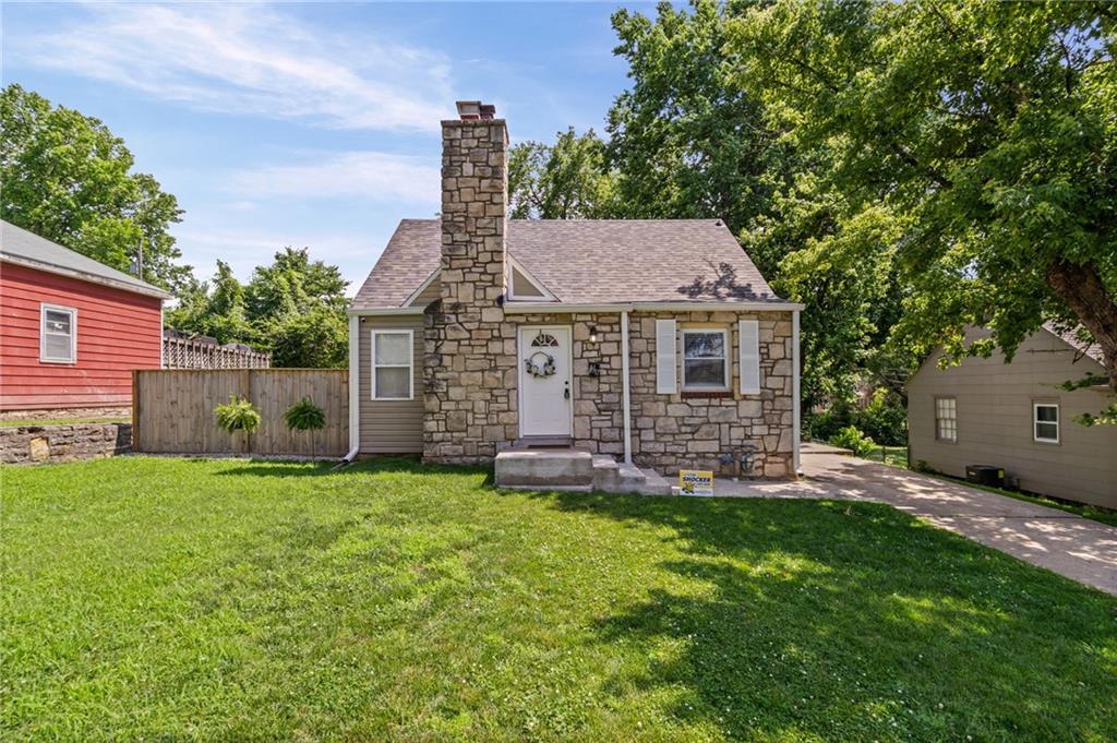 Listing Photo MLS #HMS2626311