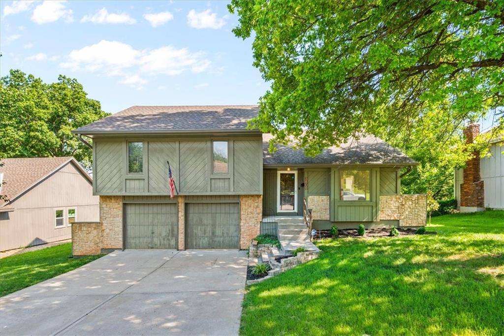 Listing Photo MLS #HMS2627083