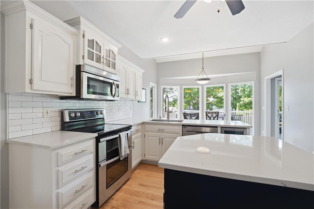 Listing Photo MLS #HMS2627280
