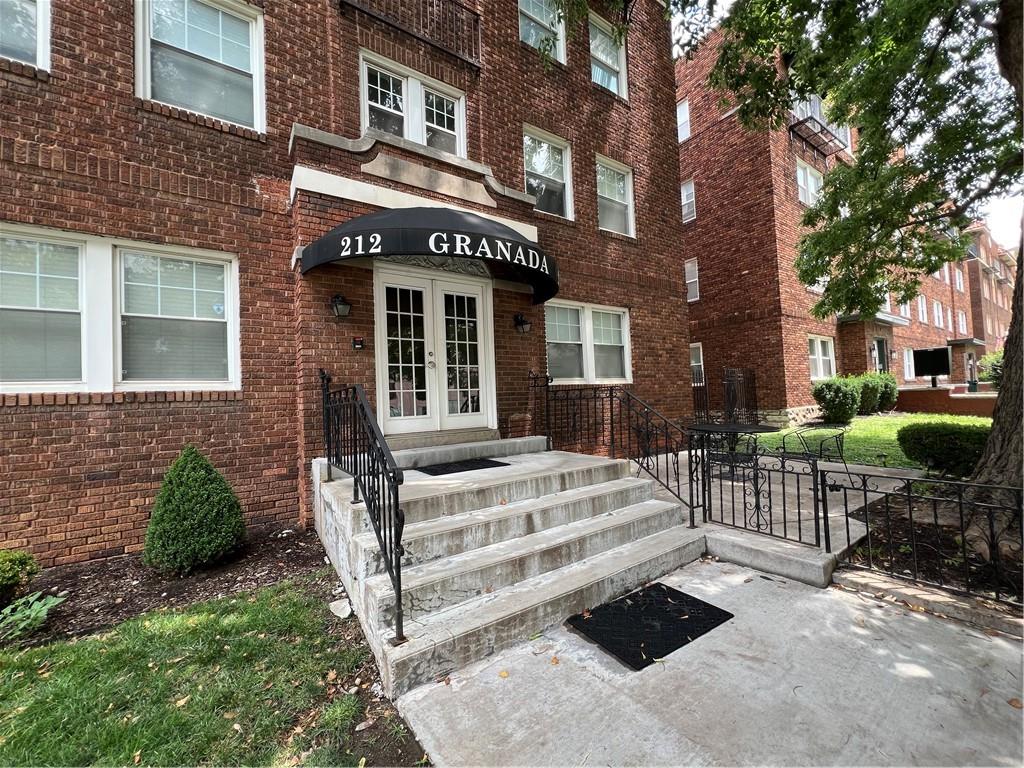 Listing Photo MLS #HMS2627369