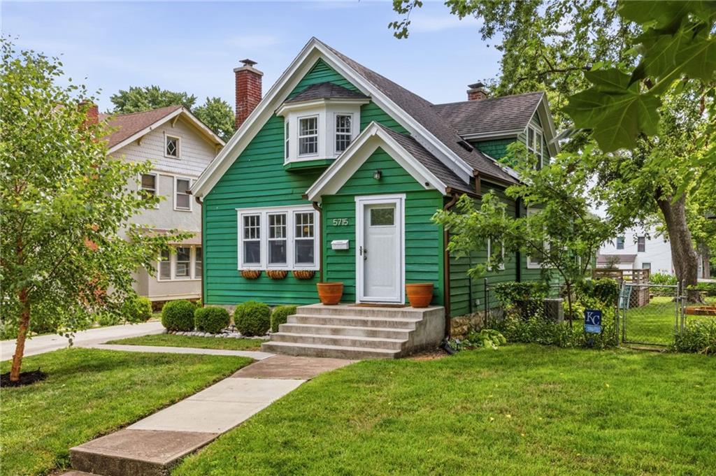 Listing Photo MLS #HMS2628529