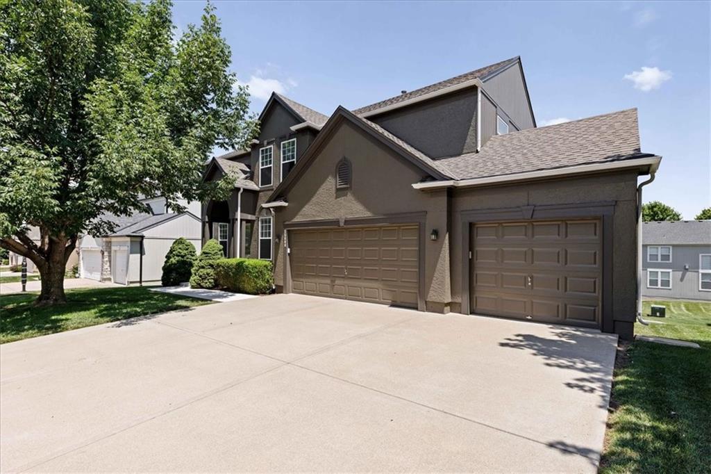 Listing Photo MLS #HMS2628672