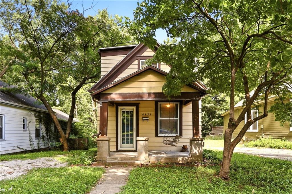 Listing Photo MLS #HMS2629078