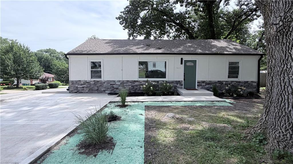 Listing Photo MLS #HMS2629281