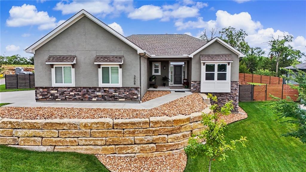 Listing Photo MLS #HMS2629631