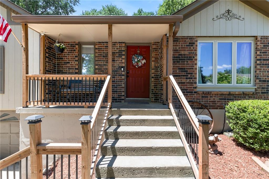 Listing Photo MLS #HMS2630121