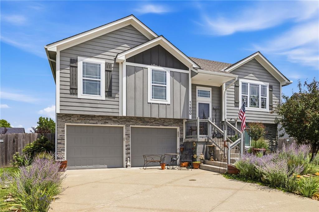 Listing Photo MLS #HMS2630525