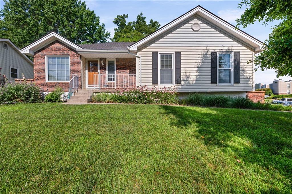 Listing Photo MLS #HMS2631112