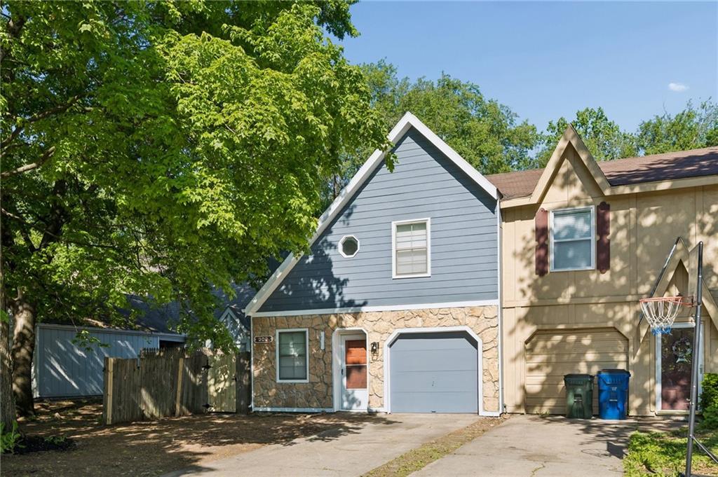 Listing Photo MLS #HMS2632586
