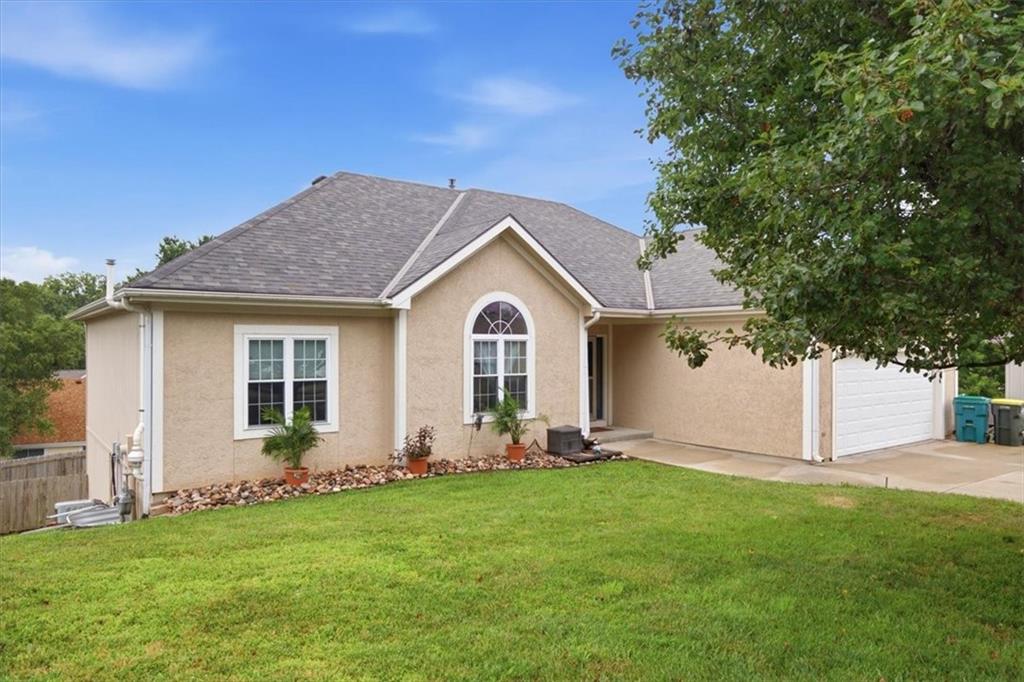 Listing Photo MLS #HMS2632900