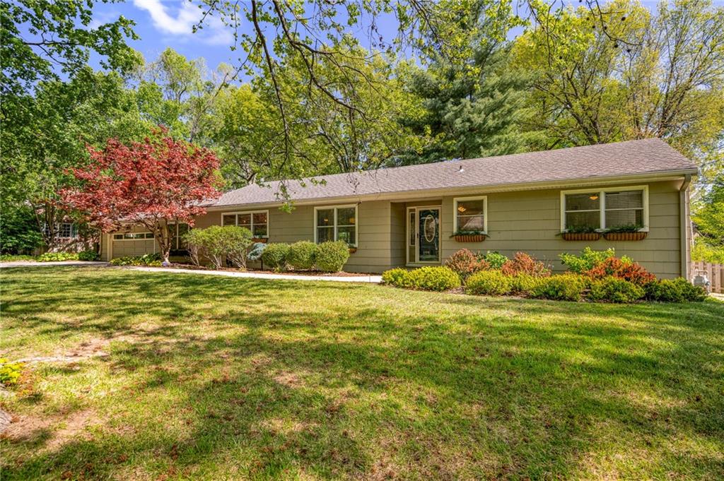 Listing Photo MLS #HMS2633017