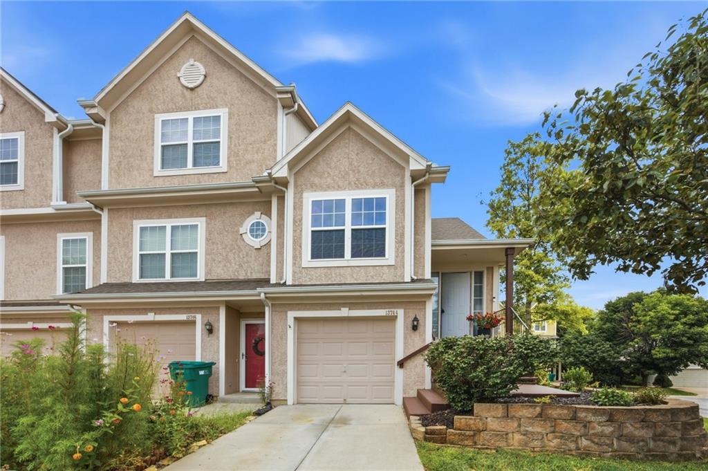 Listing Photo MLS #HMS2633031