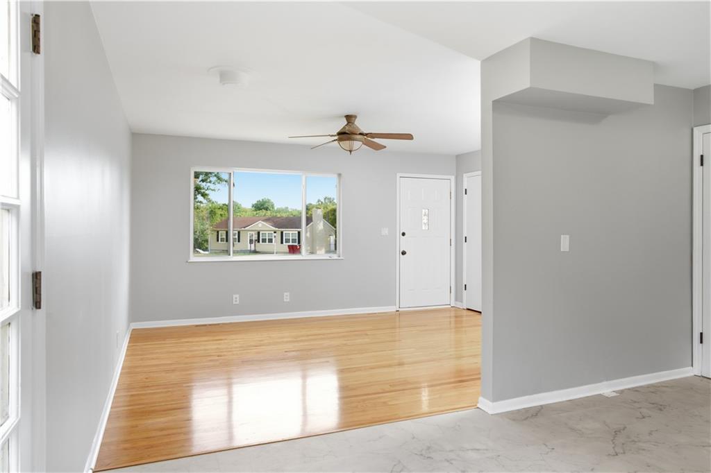 Listing Photo MLS #HMS2633195