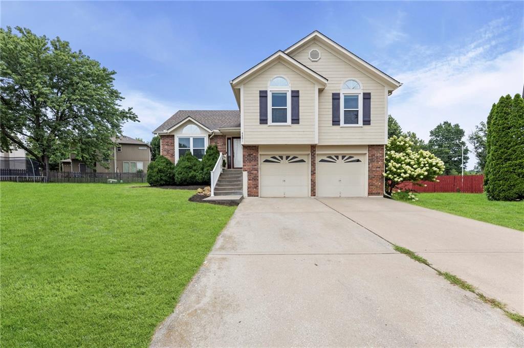 Listing Photo MLS #HMS2633681