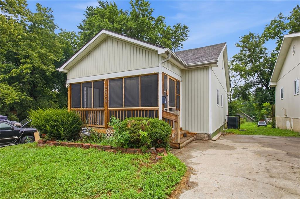 Listing Photo MLS #HMS2634219