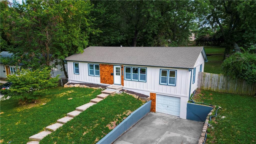 Listing Photo MLS #HMS2634400
